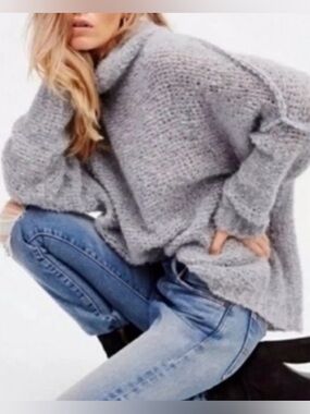 FREE PEOPLE SHE’S ALL THAT BLUE GRAY MOCK NECK LONG SLEEVE SWEATER SZ SMALL NWT